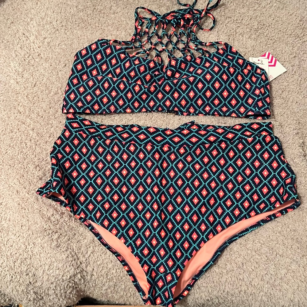 NWT Raisins Bikini— from Venus